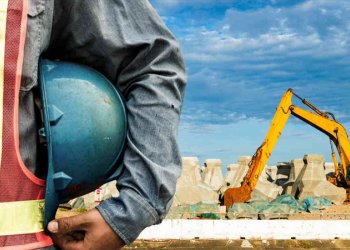 Yurtdışında Çalışan Türk Vatandaşı İşçilerin, İşçi Alacak Davalarında Hangi Ülke Hukukunun Uygulanacağı, Kime Ve Kimlere Karşı Dava Açılabileceğine İlişkin İnceleme